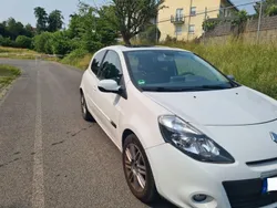 Weiß Gebraucht 2010 Renault Clio II Luxe | 3.200 € (Etwas zu teuer)
