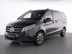 Schwarz Gebraucht 2024 Mercedes V250 Van / Kleinbus | 64.995 € (Guter Preis)