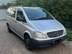 Grau Gebraucht 2004 Mercedes Vito Van / Kleinbus | 2.900 €