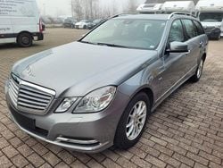 Silber Gebraucht 2011 Mercedes E350 Elegance Limousine | 7.000 € (Superpreis)
