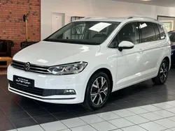 Weiß Gebraucht 2021 VW Touran Highline Van / Kleinbus | 19.990 € (Guter Preis)
