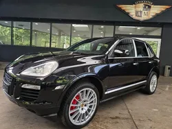 Basaltschwarz (metallic) Gebraucht 2009 Porsche Cayenne Turbo SUV | 21.950 € (Teuer)