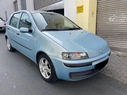 Blau Gebraucht 2002 Fiat Punto Kleinwagen | 1.199 € (Etwas zu teuer)