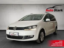 Weiß Gebraucht 2016 VW Sharan Van / Kleinbus | 12.490 € (Guter Preis)