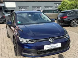 Blau Gebraucht 2021 VW Golf VIII Limousine | 18.999 € (Fairer Preis)