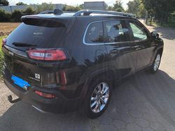 Schwarz Gebraucht 2015 Jeep Cherokee SUV | 8.999 € (Etwas zu teuer)