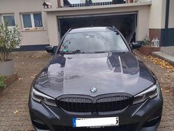 Grau Gebraucht 2020 BMW 320 M Sport Kombi | 28.299 € (Etwas zu teuer)