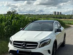 Weiß Gebraucht 2014 Mercedes GLA200 SUV | 15.500 € (Fairer Preis)