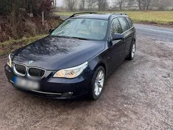 Blau Gebraucht 2009 BMW 530 Kombi | 6.250 € (Fairer Preis)