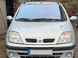 Silber Gebraucht 2006 Renault Scénic II Van / Kleinbus | 1.250 €
