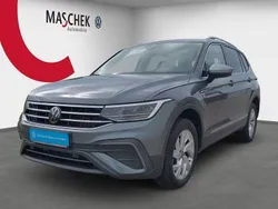 Platinum grey metallic Gebraucht 2024 VW Tiguan Allspace Life SUV | 35.440 € (Superpreis)
