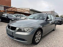 Grau Gebraucht 2006 BMW 318 Kombi | 2.790 € (Guter Preis)
