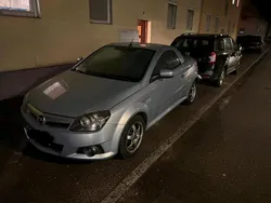 Andere außenfarben Gebraucht 2005 Opel Tigra Cabrio | 950 € (Guter Preis)