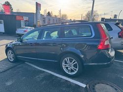 Blau Gebraucht 2009 Volvo V70 Momentum Kombi | 11.990 €