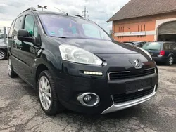 Schwarz Gebraucht 2014 Peugeot Partner Tepee Active Van / Kleinbus | 7.999 € (Fairer Preis)