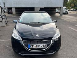 Schwarz Gebraucht 2013 Peugeot 208 Kleinwagen | 4.900 € (Fairer Preis)