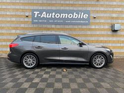 Grau Gebraucht 2020 Ford Focus Titanium Limousine | 16.999 € (Guter Preis)