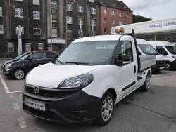 Weiss Gebraucht 2021 Fiat Doblò Van / Kleinbus | 16.990 €