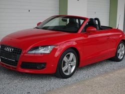 Rot Gebraucht 2010 Audi TT Roadster Ambiente Cabrio | 14.699 € (Fairer Preis)