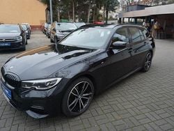 Schwarz Gebraucht 2022 BMW 318 M Sport Kombi | 21.990 € (Superpreis)
