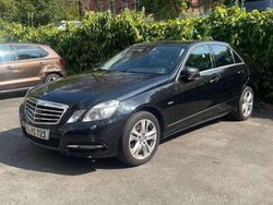 Schwarz Gebraucht 2010 Mercedes E300 Avantgarde Limousine | 7.900 € (Superpreis)