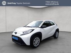 Schneeweiß Neu 2025 Toyota Aygo X Business Edition SUV | 17.990 €
