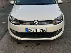 Weiß Gebraucht 2011 VW Polo Limousine | 4.500 € (Guter Preis)