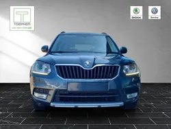 Grau Gebraucht 2016 Skoda Yeti Joy SUV | 16.700 € (Fairer Preis)