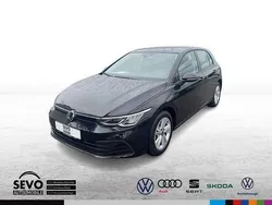 Schwarz Gebraucht 2022 VW Golf VIII Life Limousine | 22.970 € (Guter Preis)