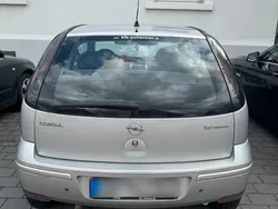 Silber Gebraucht 2005 Opel Corsa Kombi | 400 € (Superpreis)