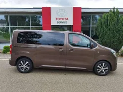 Brown rich oak Gebraucht 2016 Toyota Proace Comfort Van | 19.490 € (Teuer)
