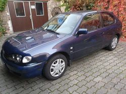 Blau Gebraucht 2001 Toyota Corolla Kleinwagen | 2.500 €