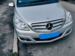 Silber Gebraucht 2011 Mercedes B180 Van / Kleinbus | 6.800 € (Fairer Preis)