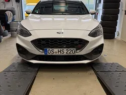 Weiß Gebraucht 2019 Ford Focus ST Limousine | 17.500 € (Guter Preis)
