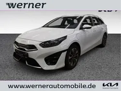 Weiß Gebraucht 2024 Kia Ceed Sportswagon Comfort Kombi | 21.980 € (Superpreis)