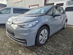 Grau Gebraucht 2023 VW ID.3 Pro Kleinwagen | 13.999 €