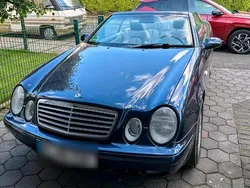 Blau Gebraucht 1998 Mercedes CLK200 Cabrio | 3.790 €