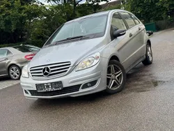 Silber Gebraucht 2007 Mercedes B180 Van / Kleinbus | 2.500 € (Superpreis)