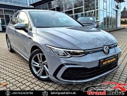 Grau Gebraucht 2024 VW Golf VIII R-line Limousine | 31.990 € (Etwas zu teuer)