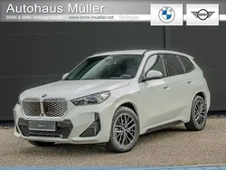 Weiß Neu 2025 BMW iX1 M Sport SUV | 48.690 € (Guter Preis)