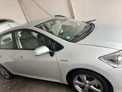 Toyota Auris Hybrid