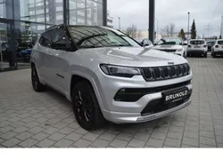 {"label" => "silver", "value" => "silver"} Gebraucht 2022 Jeep Compass SUV | 32.900 € (Teuer)