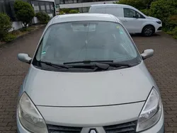 Silber Gebraucht 2004 Renault Mégane II Expression Limousine | 1.190 € (Guter Preis)