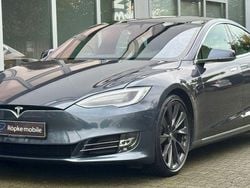 Grau Gebraucht 2020 Tesla Model S Kleinwagen | 36.890 € (Fairer Preis)