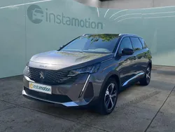 Grau Gebraucht 2023 Peugeot 5008 Allure Van / Kleinbus | 28.749 € (Fairer Preis)