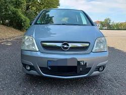 Silber Gebraucht 2008 Opel Meriva Van / Kleinbus | 2.690 € (Etwas zu teuer)