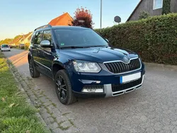 Blau Gebraucht 2014 Skoda Yeti Adventure SUV | 9.990 € (Guter Preis)