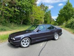 Blau Gebraucht 1990 BMW M5 Limousine | 20.000 €