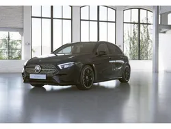 Schwarz , kosmosschwarz metallic Gebraucht 2022 Mercedes A180 AMG Limousine | 28.790 € (Fairer Preis)