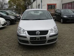 Silber Gebraucht 2005 VW Polo Trendline Kleinwagen | 1.700 € (Guter Preis)